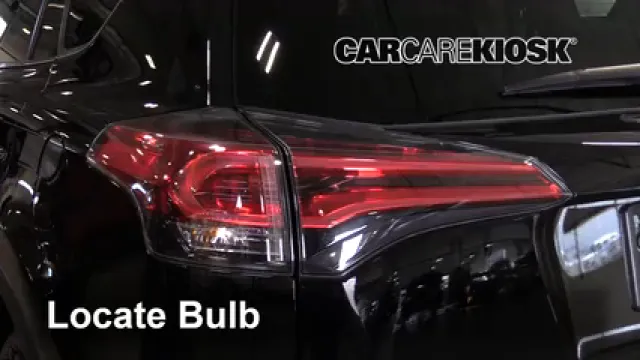 2016 Toyota RAV4 Limited 2.5L 4 Cyl. Éclairage Feu stop (remplacer ampoule)